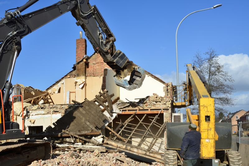 Structural Demolition Equipment